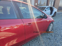 STAKLO VRATA PREDNJE DESNO KIA CEED