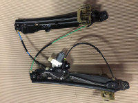 Vodilica prednjeg desnog prozora serije 5 f10 f11 + motor BMW 7182112