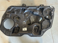 Volvo XC60 2012 - prednji desni podizac stakla 30753328