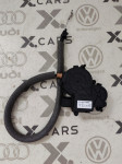4J3827888 soft close motorić gepeka Audi E Tron GT