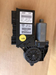 A8 D3 prednje desno staklo motor AUDI desno prednje 4E1959802