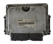 ALFA ROMEO 147 ECU / 0281010332 / 73501227 / 93741WAA / BOSCH