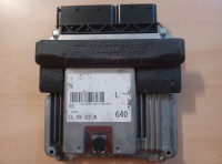 KOMPJUTER MOTORA AUDI  03L 906 022  JN