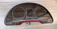 Audi A4 B6 instrumentna ploča / brzinomjer 8e0920900