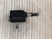 BMW aktuator stražnjeg motora serije 5 (E39) – 8384069
