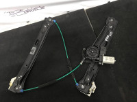 BMW F20 PREDNJI DESNI PODIZAČ STAKLA