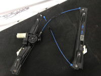 BMW F30 PREDNJI DESNI PODIZAČ STAKLA