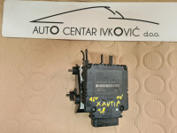 Citroen Xantia 1.8 16V 2000 ABS central / 100948-11023 / 9625975480