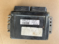 CLIO MEGANE računalo motora 7700114503 ECU S11003006