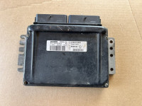 CLIO MEGANE računalo motora 7700115097 ECU S11003006