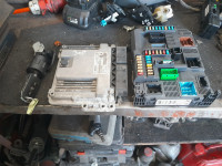 ECU PEUGEOT 308 II / 9806460480 / 0281032456 / 9807054180