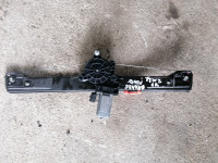 Fiat Grande Punto PODIZAČ STAKLA