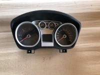 FORD Focus II instrumentna ploča / brzinomjer VP8V4F-10A855-A