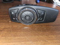 Ford smax. 2017god. Prekidac za svjetla