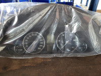 Instrument ploča (cajger) za C klasu W203 A2035408048 (2035408048)