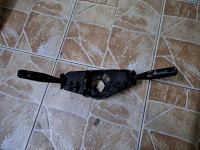 komande iza volana citroen saxo 99g.