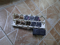 kuciste releja vw polo classic 1.6i 2000g.