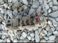 Kutija osigurača Mazda 323 98.-04.