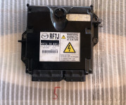 Mazda6 upravljačka jedinica motora MAZDA RF7J18881L ECU
