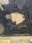 Mercedes a klasa w176 motoric podizaca prednjeg desnog stakla