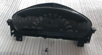 Mercedes-Benz A-klasa W168 instrumentna ploča / brzinomjer A1685404711