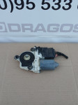 Motorić podizača stakla zadnji desni VW Golf 4 F005S00060