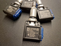 Original MERCEDES W206/W214 senzori A0009058706 TPMS + potvrda isprav.