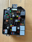 Opel Corsa E kutija osigurača 39036044