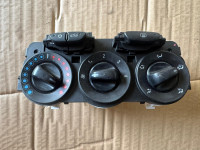 Opel Corsa E prekidači ventilacije