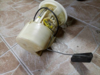 plovak goriva clio  II 1.9d