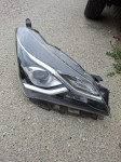 Prednji desni far Toyota Yaris
