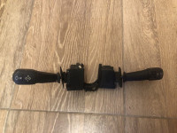 Prekidači na volanu serije 5 7 e39 e38 BMW 8352172 BC ručica