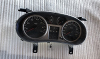 Renault Clio II (2) instrumentna ploča / brzinomjer 8200261102