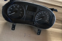 RENAULT Clio II instrumentna ploča / brzinomjer 8200276525