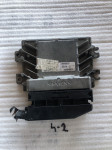 Renault Kangoo II / Clio upravljačka jedinica motora (ECU) 8200396037