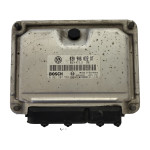 VW POLO ECU / 030906032DT / 0261207593 / M7.5.10 / BOSCH