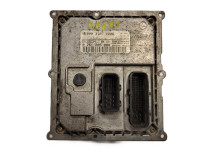 SMART FORTWO ECU / 0261205004 / 0003107V006 / HW 32.98 / BOSCH