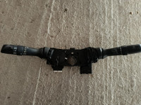 Toyota Corolla 2007g prekidač svj.