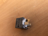 VW AUDI relej 8d0951253