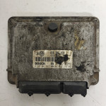 VW GOLF 4 ECU / 038906018J / 0281001613 / BOSCH
