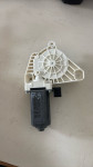 Vw golf 7 motoric prednji lijevi stakla 5Q4959801B