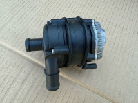 vw golf 7 tdi dodatna pumpa vode 04L 965 567 A