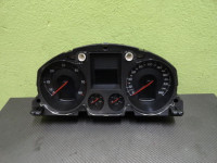 VW Passat 3C B6 kilometar sat taho instrument tabla 2005 - 2010