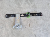 Zadnji lijevi podizac stakla BMW 1 E87 mehanicki rucni 2004-2012 god 7
