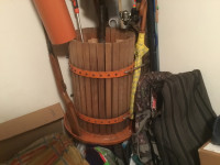 INOX BAČVE I OPREMA ZA VINARSTVO I PODRUMARSTVO