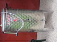 PRODAJA INOX BAČVI I VOĆNE MEHANIČKE PREŠE