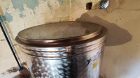 PRODAJE SE INOX BAČVA ZA VINO YALE i CO 1100L