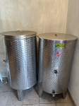 Prodajem 2 Inox bačve za vino Letina 320L