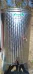 Prodajem inox bačvu 300 l