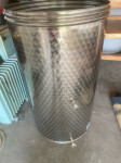 Prodajem inox bacvu 500l sa poklopcima i pipom